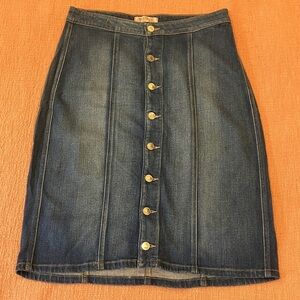 Guess W31 modal & cotton blend Blue Jean button down Pencil Skirt